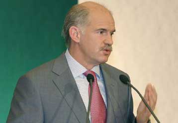 Την κατάθεση της «πραγματικής πρότασης» Νίμιτς για την ΠΓΔΜ ζητά ο Γ.Παπανδρέου