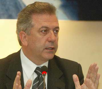 Αύξηση της τουριστικής κίνησης προβλέπει για φέτος ο Δ.Αβραμόπουλος