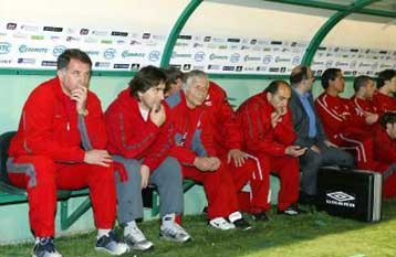 Προβληματισμός στον Πειραιά για το μέλλον του Ολυμπιακού