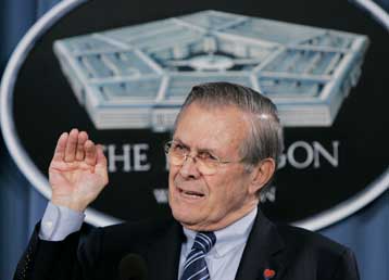 Ο Ντ.Ράμσφελντ προειδοποιεί την ιρακινή κυβέρνηση να μην υποκύψει στη διαφθορά