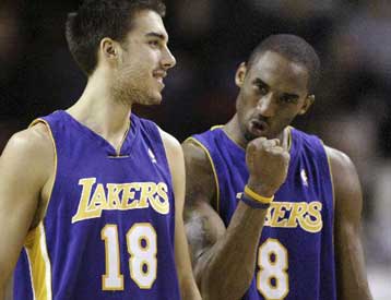 Νέα ήττα, με 108-97, γνώρισαν από τους Φοίνιξ Σανς οι Λέικερς