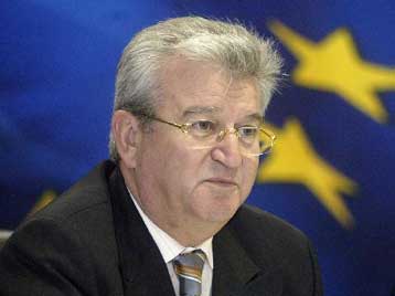 Αγώνας δρόμου για την απορρόφηση 2 δισ. ευρώ από το Γ΄ΚΠΣ το 2005