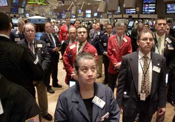 Στο επίπεδο-ρεκόρ των 61 δισ. δολαρίων ανήλθε το εμπορικό έλλειμμα των ΗΠΑ