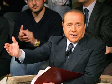 Να κυβερνήσει ή να παραιτηθεί, ζητούν από τον Μπερλουσκόνι οι Ιταλοί επιχειρηματίες