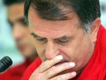 Αμίλητος ο Μπάγεβιτς, σε βαρύ κλίμα η προπόνηση του Ολυμπιακού