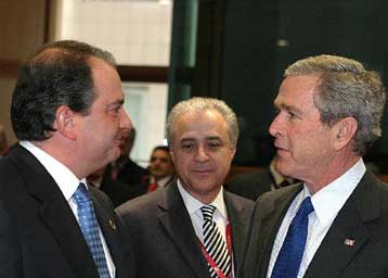 Έτοιμος να στηρίξει μια συμφωνία με την ΠΓΔΜ  δηλώνει ο Κ.Καραμανλής προς Τζ.Μπους