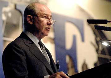 Ανάπτυξη 3% και έλλειμμα 4,1% του ΑΕΠ προβλέπει το ΔΝΤ για την Ελλάδα το 2006