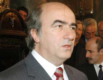 Συνάντηση Σκανδαλάκη με τον υπουργό Εξωτερικών της Παλαιστινιακής Αρχής