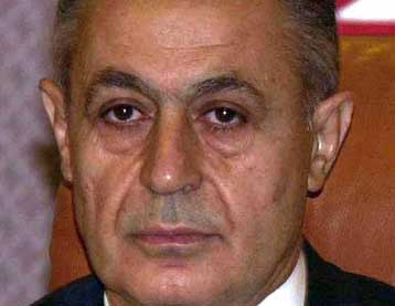 Βαθιά προσήλωση στη σταθερότητα και ενότητα του Λιβάνου εκφράζουν Σεζέρ και Ασαντ