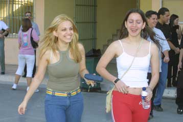 Συνελήφθησαν οι οδηγοί δύο πούλμαν πριν από σχολική εκδρομή