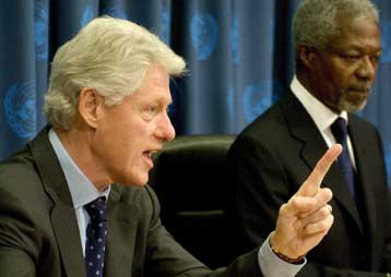 Νέα έκκληση Ανάν, Κλίντον στη διεθνή κοινότητα για ανασυγκρότηση της ΝΑ Ασίας