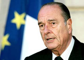 Εκστρατεία υπέρ της υιοθέτησης του Ευρωπαϊκού Συντάγματος εγκαινιάζει ο Ζακ Σιράκ