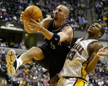 «Αγγιξαν» τα πλέι οφ οι Πέισερς μετά τη νίκη 90-86 επί των Νετς