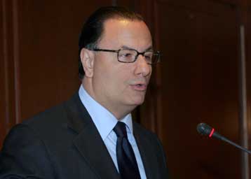 Αντιδρά η αντιπολίτευση στο άνοιγμα εργασιακού και ασφαλιστικού