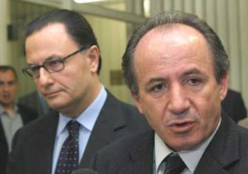 Κλίμα σύγκρουσης πυροδοτούν οι αλλαγές σε ωράριο εργασίας και υπερωρίες