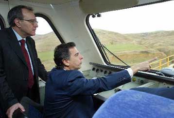 Σχέδια ιδιωτικοποίησης ΟΣΕ και Προαστιακού εξετάζει η κυβέρνηση