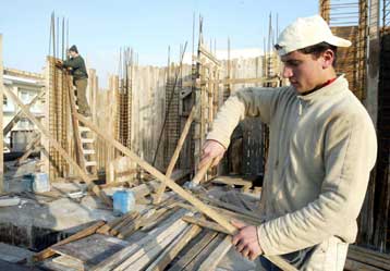 Μικρή ανάκαμψη σημείωσε η οικοδομική δραστηριότητα τον Ιανουάριο