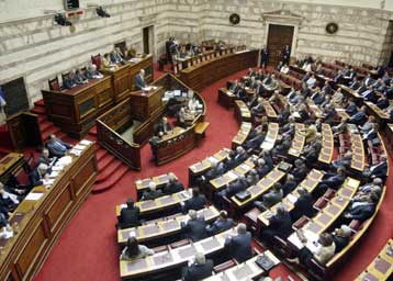 Ολοκληρώθηκαν οι τοποθετήσεις κυβέρνησης-αντιπολίτευσης στη Βουλή για το Ευρωσύνταγμα