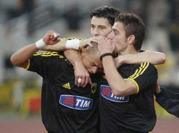 Έφεση από την ΑΕΚ για Λύμπε και αφιέρωμα της UEFA στην «Ένωση»