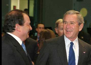 Ενεργή στήριξη της πρότασης Νίμιτς ζητά από τον Μπους ο Κ.Καραμανλής