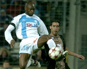 Παραμένει δεύτερη η Λιλ, 2-1 την Λανς-Χάνει το υπόλοιπο της σεζόν ο Νταβιαρά