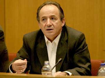 Ερήμην των πολιτών η ψήφιση του Ευρωπαϊκού Συντάγματος, λέει η ΓΣΕΕ