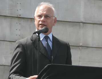 Μνημόνιο στρατιωτικής συνεργασίας υπέγραψαν οι αρμόδιοι υπουργοί Ελλάδας και Ιταλίας