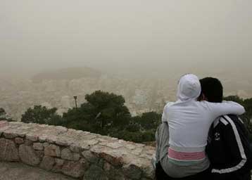 Για ενδεχόμενη επιστροφή της αμμοομίχλης προειδοποιούν οι μετεωρολόγοι