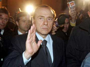 Η ιταλική Γερουσία αποφασίζει την επιβίωση ή πτώση της κυβέρνησης Μπερλουσκόνι