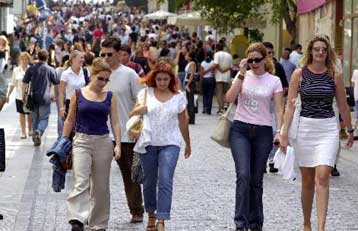 Ενστάσεις από την ΟΚΕ για το διευρυμένο ωράριο των καταστημάτων