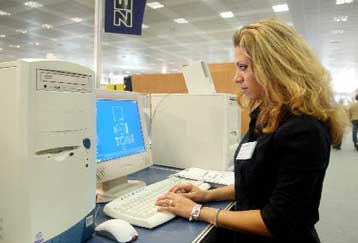 Νέα υπηρεσία για online ενημέρωση της πορείας εκκαθάρισης φορολογικής δήλωσης