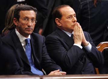 Προς παραίτηση ο Μπερλουσκόνι εν μέσω απειλών της Εθνικής Συμμαχίας