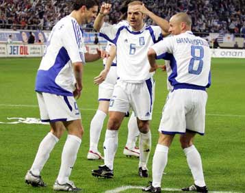 Στην 12η θέση της παγκόσμιας κατάταξης η εθνική ποδοσφαίρου