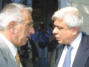 Ερώτηση Καρχιμάκη στη Βουλή για προσλήψεις «γαλάζιων παιδιών» στον ΟΠΑΔ