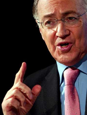 Ο τέταρτος μετά την Θάτσερ ηγέτης που φιλοδοξεί να σπάσει την κακοδαιμονία των Τόρις