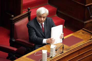 Προβληματισμός στην κυβέρνηση μετά την επιστολή της Κομισιόν για το «βασικό μέτοχο»