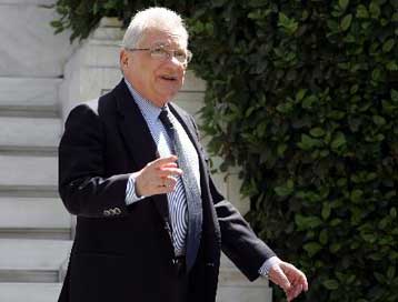 Παρών στο υπουργείο Εξωτερικών δηλώνει ο Πέτρος Μολυβιάτης