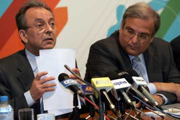 Επιβεβαιώθηκε ένας ακόμη θάνατος που σχετίζεται με το κινεζικό ατμοσίδερο