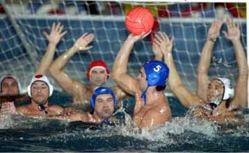 Πρεμιέρα στα ημιτελικά των πλέι οφ της  Α1 πόλο με Εθνικός-Χίος, Ολυμπιακός-Πανιώνιος