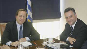 Αντιδράσεις στην πρωτοβουλία Κεφαλογιάννη να παρουσιάσει πρώιμα τη διάταξη για τη ναυτιλία