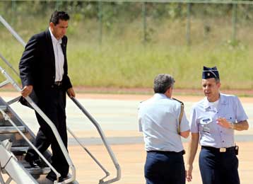 Στη Βραζιλία βρήκε καταφύγιο ο έκπτωτος πρόεδρος του Ισημερινού, Λούσιο Γκουτιέρες