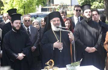 «Αφήστε ήσυχους τους πιστούς να γιορτάσουν το Πάσχα», ζήτησε ο κ.Χριστόδουλος