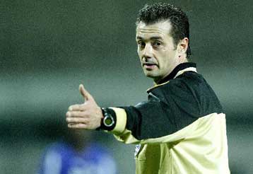 Παρών στον ημιτελικό του Champions League, Μίλαν-Αϊντχόφεν, ο Bασσάρας