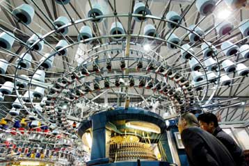 Δεν ευθύνεται η Κίνα για την αύξηση στις υφαντουργικές εξαγωγές της, λέει το Πεκίνο