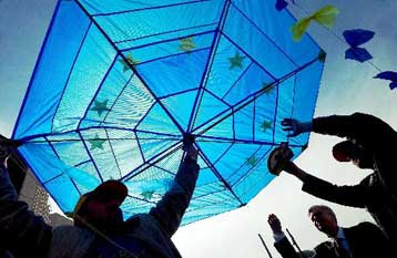 Βουλγαρία και Ρουμανία υπέγραψαν τη συνθήκη προσχώρησης στην ΕΕ