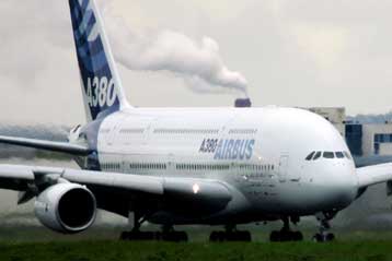 Την Τετάρτη η πρώτη δοκιμαστική πτήση του σούπερ τζάμπο A380