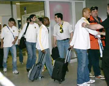 Χωρίς τον Μάλμπασα η ΑΕΚ κόντρα στον Ολυμπιακό, ελπίδες για Κατσουράνη