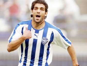 Κρατάμε την τύχη στα χέρια μας, λέει ο Μανουσάκης για την έξοδο του Αιγάλεω στο UEFA