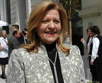 Βολές ΠΑΣΟΚ κατά κυβέρνησης για τη διεύρυνση του ωραρίου των καταστημάτων