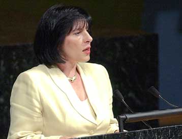 Τις πάγιες θέσεις για την ονομασία επαναλαμβάνει η ΥΠΕΞ της ΠΓΔΜ με επιστολή στους «25»